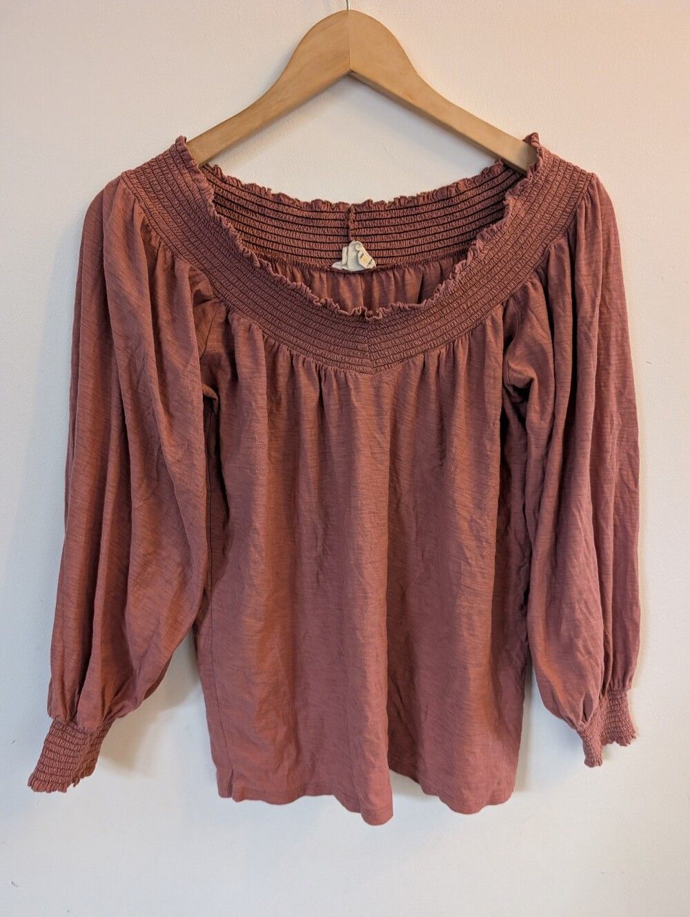 Nation LTD Pima Smocked Off-Shoulder Long Sleeve Top Dusty Rose Pink M Medium
